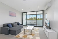 Stylish and Neat two bed apartment in Wentworth Point - Accommodation Noosa