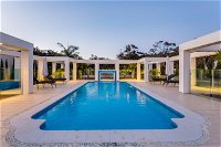 Book One Mile Accommodation Vacations  Tourism Noosa