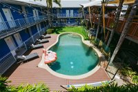 Bounce Cairns - WA Accommodation