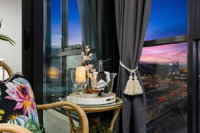 Braddon Penthouse Top Location Netflix WiFi Views - Accommodation Perth