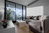 Brand New APT with Sea Views in Heart of St Kilda - Accommodation QLD