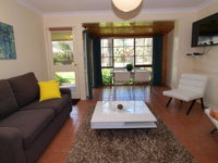 Bright Highland Valley Cottages - Accommodation Newcastle