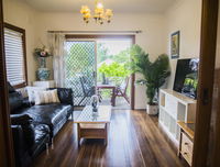 BrightSpacious Home with hotel grade cleanliness. - Accommodation Sunshine Coast