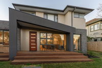 Brighton East 3 Bedroom 3 Bathroom Townhouse - Australian Directory