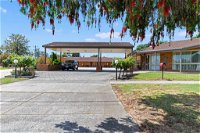 Broadford Sugarloaf Motel - Accommodation Airlie Beach
