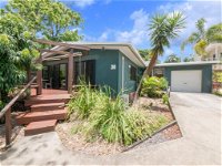 Bryce Street 30 - Ultimate Beach Shack - Accommodation Airlie Beach