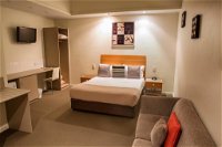 Burkes Hotel Motel - Accommodation Perth