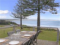 By the Sea - SPECIAL OFFER 3 FOR 2 - Nambucca Heads Accommodation
