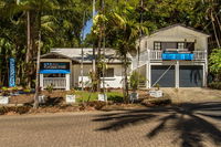 Cairns Beaches Flashpackers - Palm Beach Accommodation