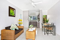 Cairns Reef Retreat - Accommodation Coffs Harbour