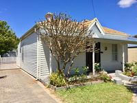 Carey Cottage - Townsville Tourism