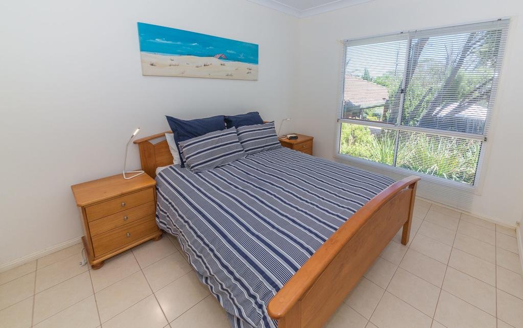 Hay Flat SA Accommodation in Surfers Paradise