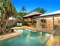 Carrothool 29 - 6 BDRM Canal Home with Pool - Lennox Head Accommodation