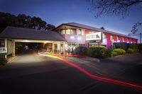 Central Deborah Motel - Accommodation Airlie Beach