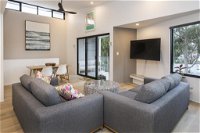 Central Heights - Main Street Views - Tweed Heads Accommodation