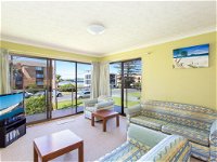 Champagne Court 1 with Water Views - Accommodation Sunshine Coast