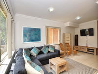 Close to Jimmys Beach - Accommodation Yamba