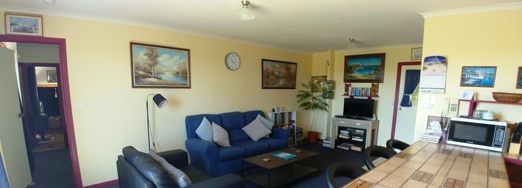 Book Cobden Accommodation Vacations  Tourism Noosa