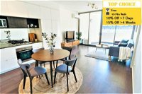Convenient  Cozy 1BR next to Mall. 10 min to CBD - Accommodation Noosa
