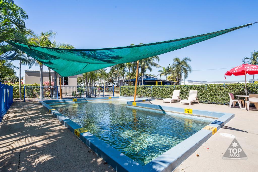 Mount Louisa QLD Accommodation Main Beach