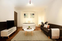 Cosy Studio Near Trains Restaurants Bars and Parks - Accommodation NSW