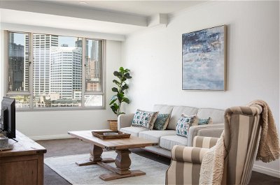 Darling Harbour Apartment with Parking, Views Pool