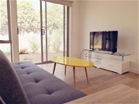 Delicate and Peaceful Bundoora Townhouse 20-R4 - Accommodation Adelaide