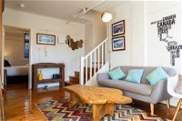 Delightful 3 Bedroom Apartment near Chapel Street in St Kilda - Great Ocean Road Tourism