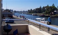 Dockside Waterfront Indulgence - QLD Tourism