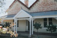 Dubuque Bed and Breakfast - QLD Tourism