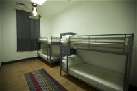EBS Sydney Hostel - Accommodation Airlie Beach