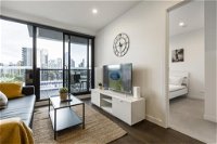 Elegant Apartment mins walk to Melbourne CBD