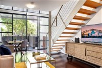 Elegant Loft Perfect for Inner City Explorers - Accommodation Whitsundays