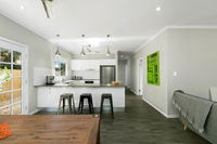 Estilo Bed and Breakfast - Surfers Gold Coast