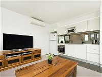 Executive Luxury Apartment - Getaway Accommodation