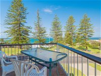 Flinders Lodge - fantastic views opposite Main Beach - Redcliffe Tourism