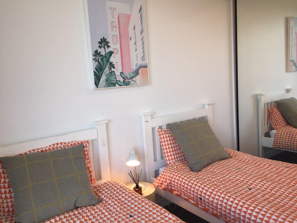 Yarraville VIC Accommodation Airlie Beach