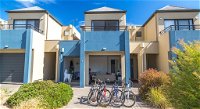 Front 9 then Dine - 3/61 St Andrews Boulevard - Accommodation NT