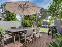 Front Beach Shack - renovated house in a quiet location - Accommodation Whitsundays