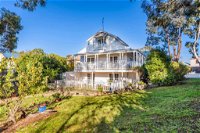 Gather at 65 Main in Hepburn Springs - Accommodation Port Macquarie