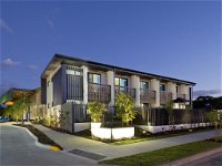 Glen Hotel and Suites - Accommodation QLD