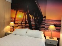 Glenelg Sunset Beach Apartment - Accommodation Perth