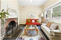 GlenIris Beautiful 6BedderFamily House2BathPool - Accommodation Tasmania