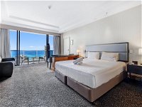 Gold Tower 20th Level Suite with Kitchenette - Lennox Head Accommodation