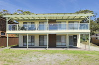 Government Rd 38 - Shoal Bay - Wagga Wagga Accommodation