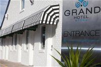 Grand Hotel and Studios - Accommodation Airlie Beach