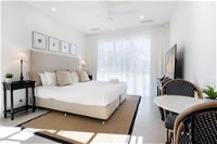 Hamptons 1 Broadbeach Apartment - 1 Bedroom - New Luxurious - Local Tourism