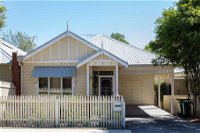 Healesville Cottage - WA Accommodation