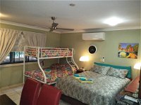 Homestay at Julie's - Surfers Gold Coast