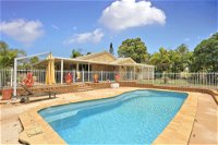 Hook Wine and Sinker Hervey Bay - Accommodation in Surfers Paradise
